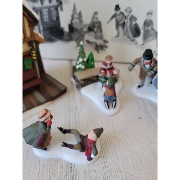 Dept 56 58405 Ashley Pond Skating Party village accessory xmas set - Picture 4 of 9